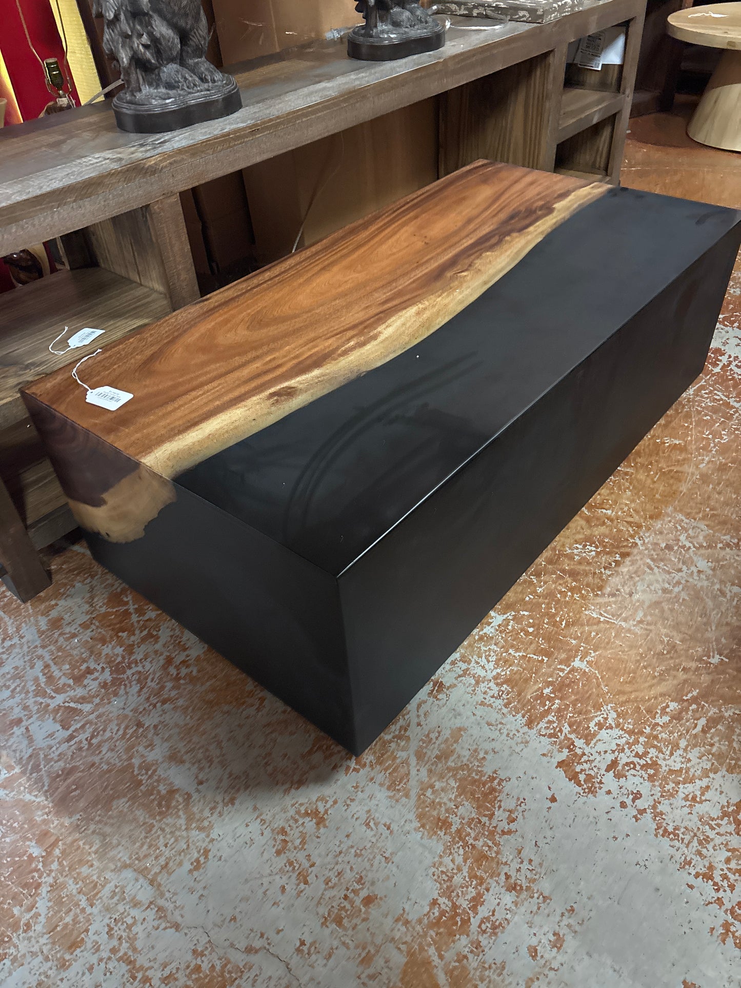 Cavallo Cocktail Table