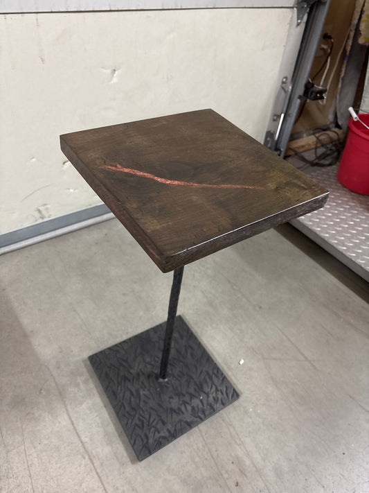 Hawthorne Sq. Drink Table