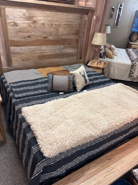 Summit Trail Onyx Super King Bedding Set