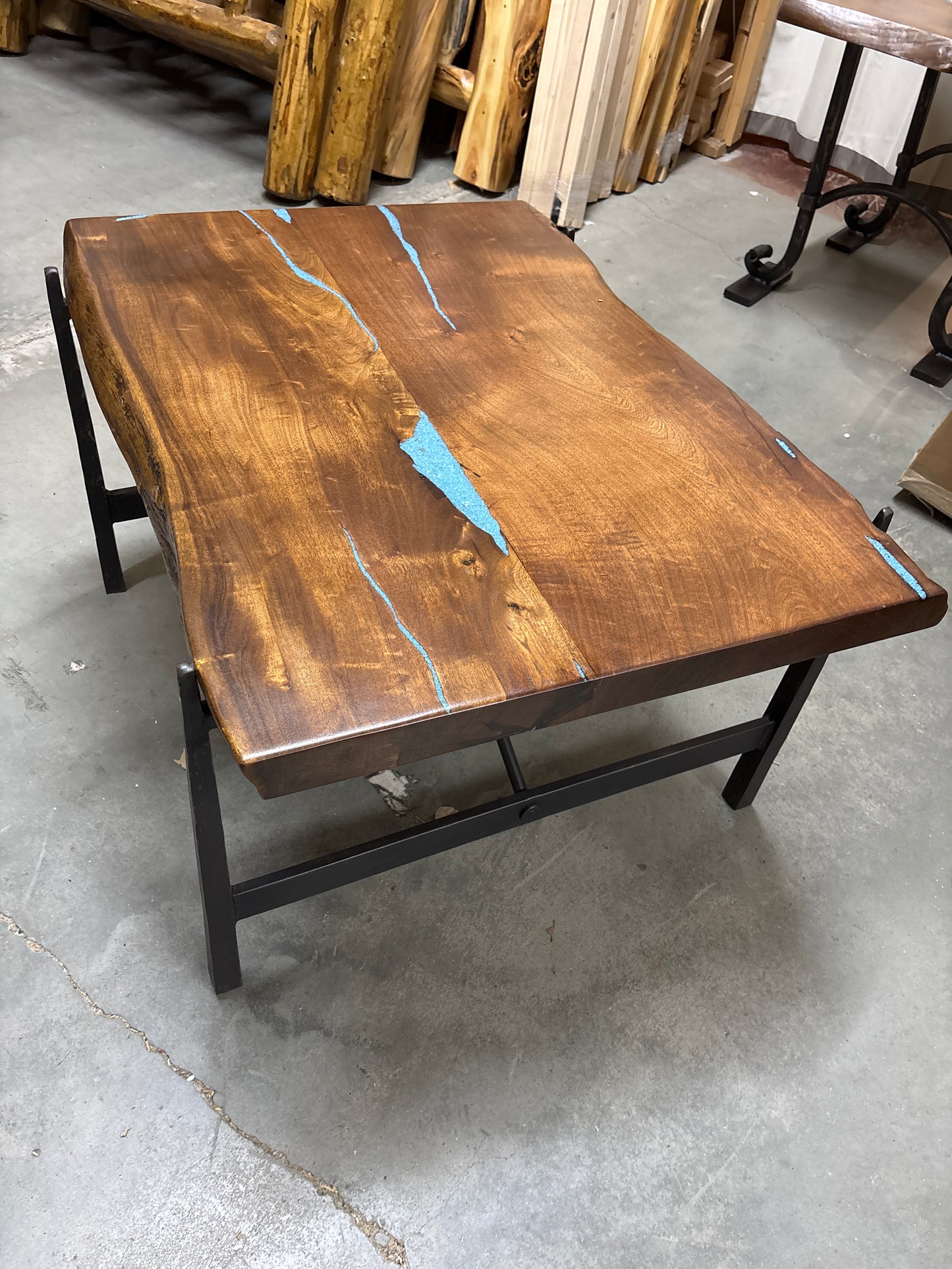 Harrington Coffee Table (36"x27"x20")