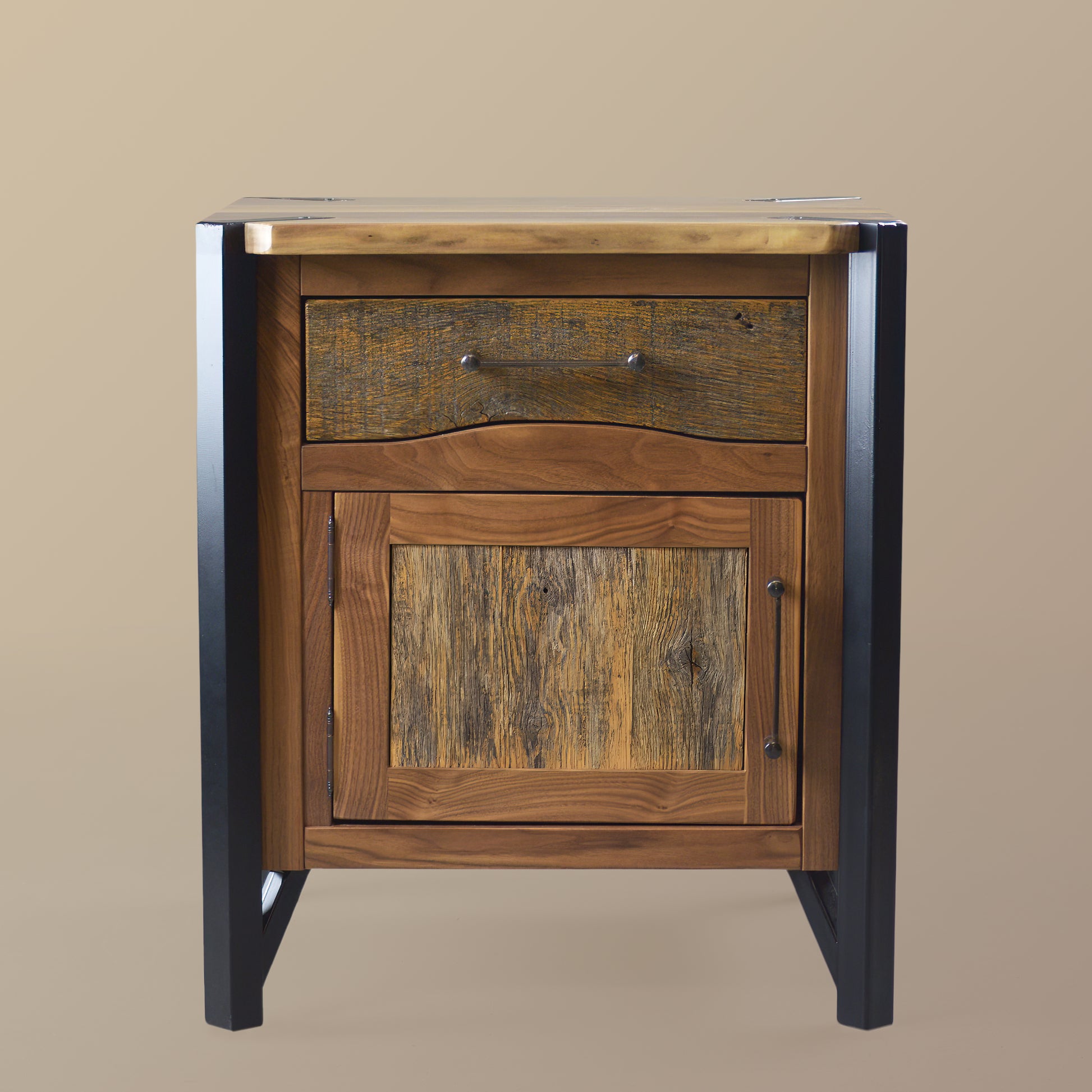 Hampshire Nightstand